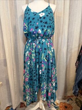 ✨ ModCloth Floral & Star Print Handkerchief Hem Midi Dress | XL ✨